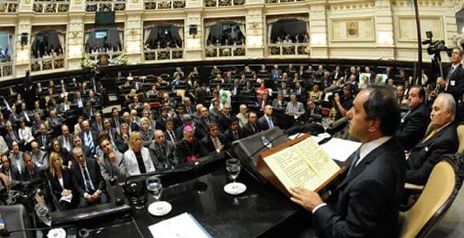 ¿DE QUÉ AVANCES Y PREVISIONES HABLÓ EL GOBERNADOR?