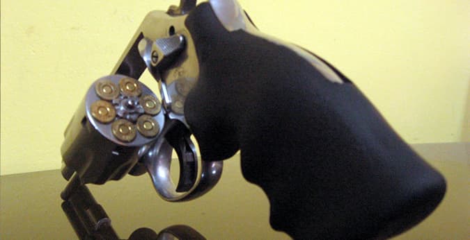 LEGISLADORES, ONGs, Y PRENSA, POR EL TRATADO DE COMERCIO DE ARMAS