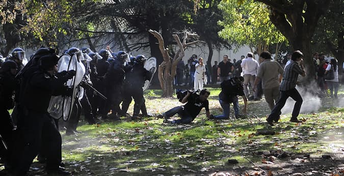 Repudio y preocupación ante la represión llevada a cabo por la Policía Metropolitana