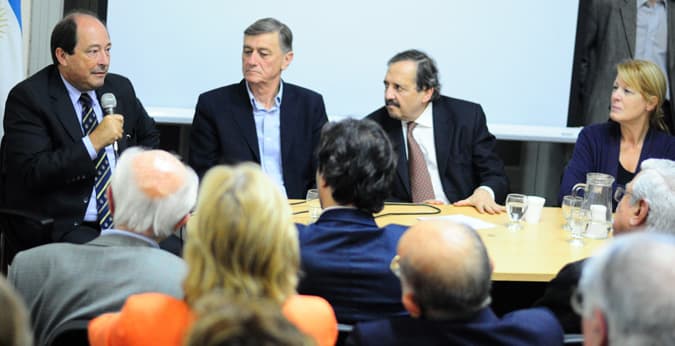 EL PROGRESISMO HOMENAJEÓ A RAÚL ALFONSÍN 