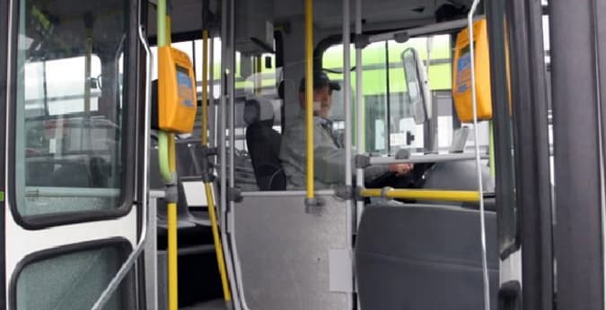 CABINAS ANTI VANDÁLICAS PARA COLECTIVOS DE LA PLATA