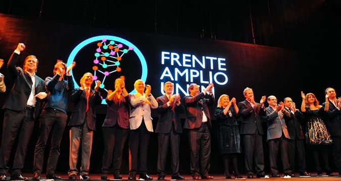 SOBRE EL INTENTO DE DESMANTELAR EL CUERPO DIPLOMATICO