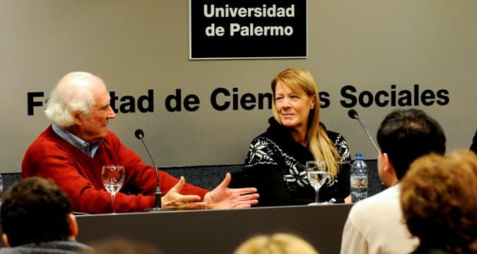 CHARLA EN LA UNIVERSIDAD DE PALERMO