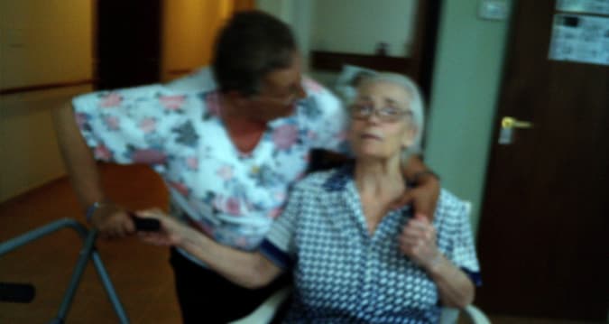 ABUSO Y MALTRATO A LOS ADULTOS MAYORES