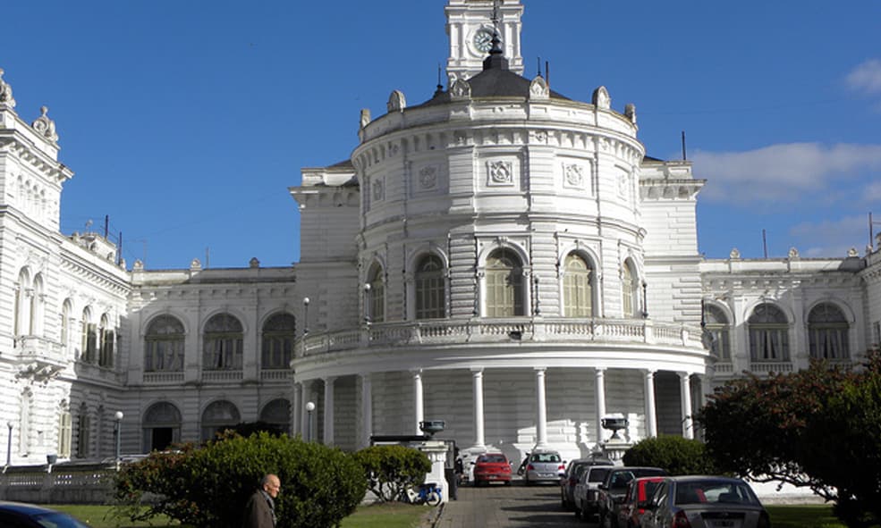 EL ABUSO DE PODER TAMBIÉN ES ILEGAL