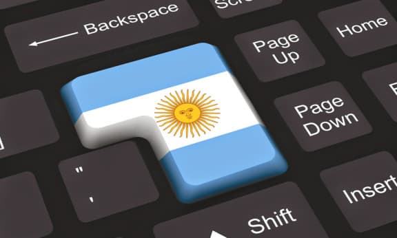 ¿DIGITALIZAR O DIGITAR EL MERCADO?