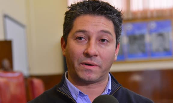 ESTABLECIMIENTOS SANITARIOS CON MOBILIARIO PARA PERSONAS OBESAS