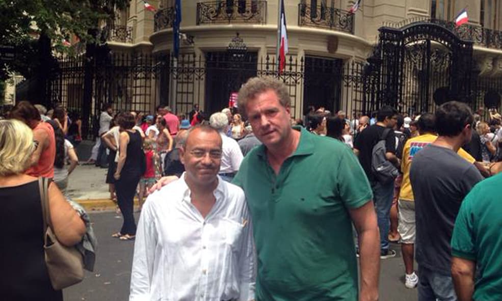 EL GEN PRESENTE EN LA EMBAJADA DE FRANCIA