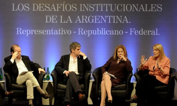 STOLBIZER, TERRAGNO, CAMAÑO Y PEÑA, EN UN DEBATE ORGANIZADO POR CLARÍN