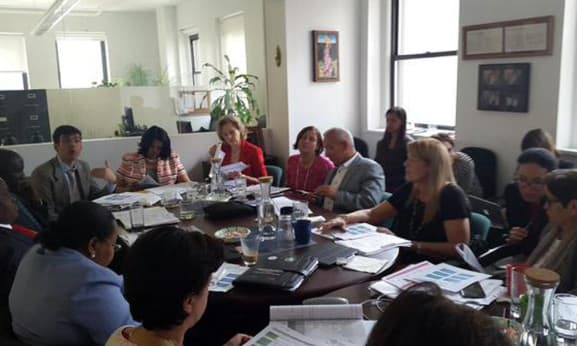 STOLBIZER CON AGENDA PRESIDENCIAL EN NUEVA YORK