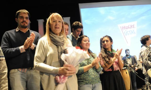 STOLBIZER ENCABEZÓ UN ACTO CON JÓVENES EN MORÓN