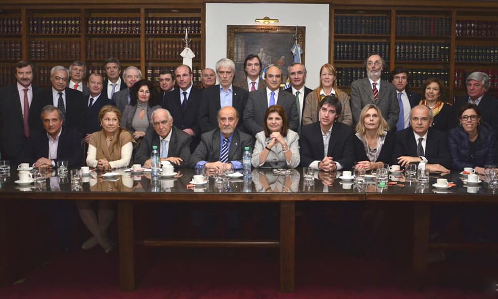 Stolbizer estuvo hoy en la reunión de la Asociación de Magistrados