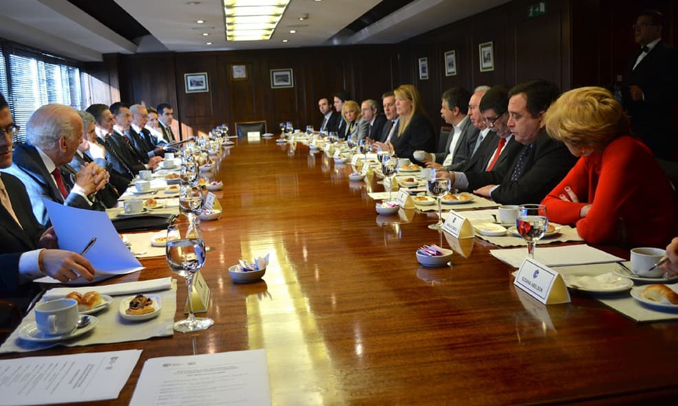 STOLBIZER LLEVÓ SU PROPUESTA A LA CÁMARA ARGENTINA DE COMERCIO