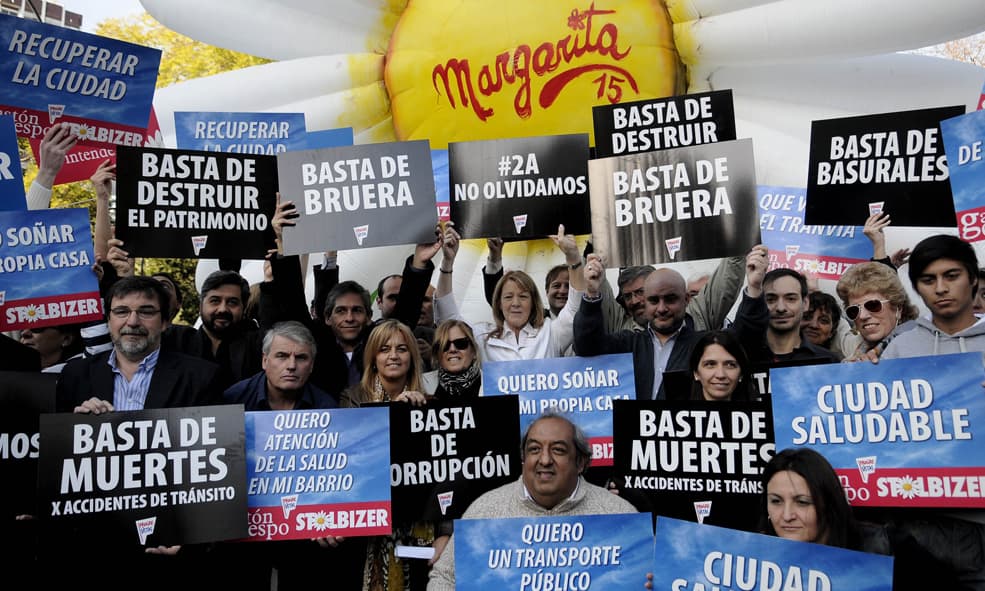 STOLBIZER EN LA PLATA FIRMÓ COMPROMISO CON LA UNIVERSIDAD PÚBLICA