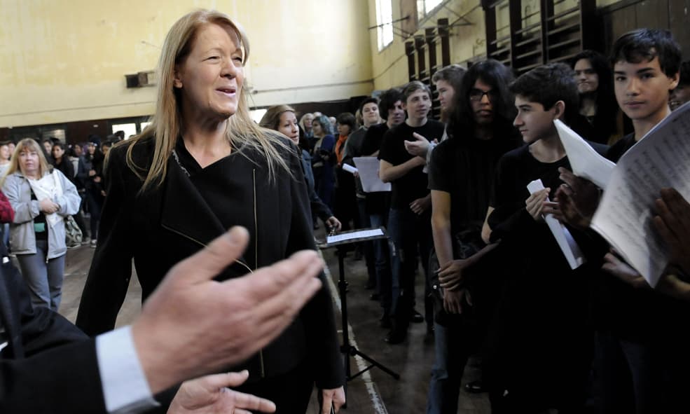 STOLBIZER CON ESTUDIANTES EN ADROGUÉ
