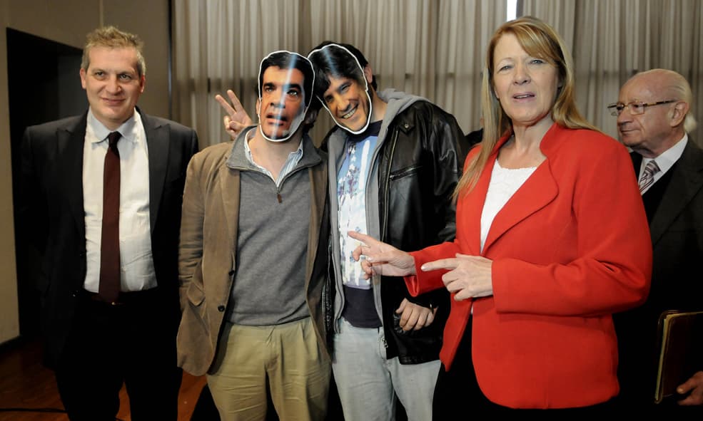 STOLBIZER FIRMÓ EL COMPROMISO CON LA JUSTICIA