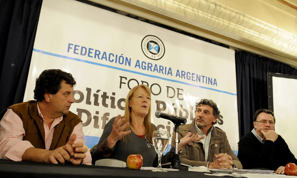 STOLBIZER EN FORO DE POLÍTICAS PÚBLICAS DE LA FEDERACIÓN AGRARIA