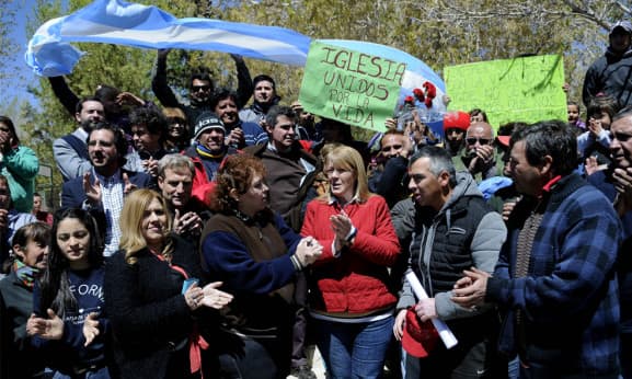 STOLBIZER EN JÁCHAL, SAN JUAN, CONTRA LA MINERIA TRAS DERRAME
