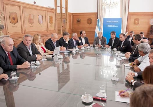 LINARES Y DUCLÓS PARTICIPARON DEL DIÁLOGO POLÍTICO POR LA REFORMA ELECTORAL