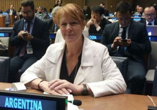 Stolbizer participó hoy de una reunión de trabajo con expertos internacionales de la OCDE y la lucha contra la corrupción