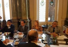 STOLBIZER NUEVA PRESIDENTA DEL GRUPO PARLAMENTARIO DE AMISTAD CON EL REINO UNIDO.