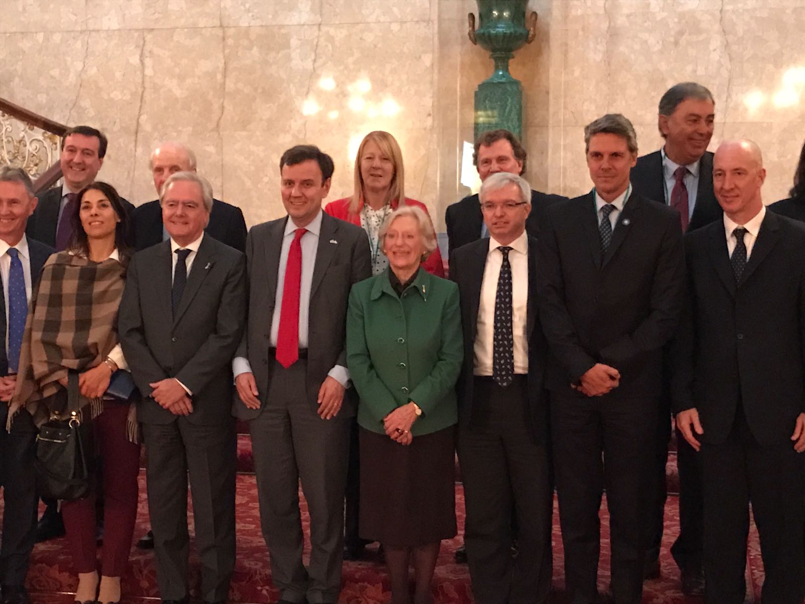 Stolbizer en Reino Unido: “HEMOS LOGRADO RECONSTRUIR UN VINCULO QUE SERA POSITIVO PARA NUESTRO PAIS, PARA NUESTRA SOBERANIA Y PARA NUESTRA INSERCION EN EL MUNDO.”