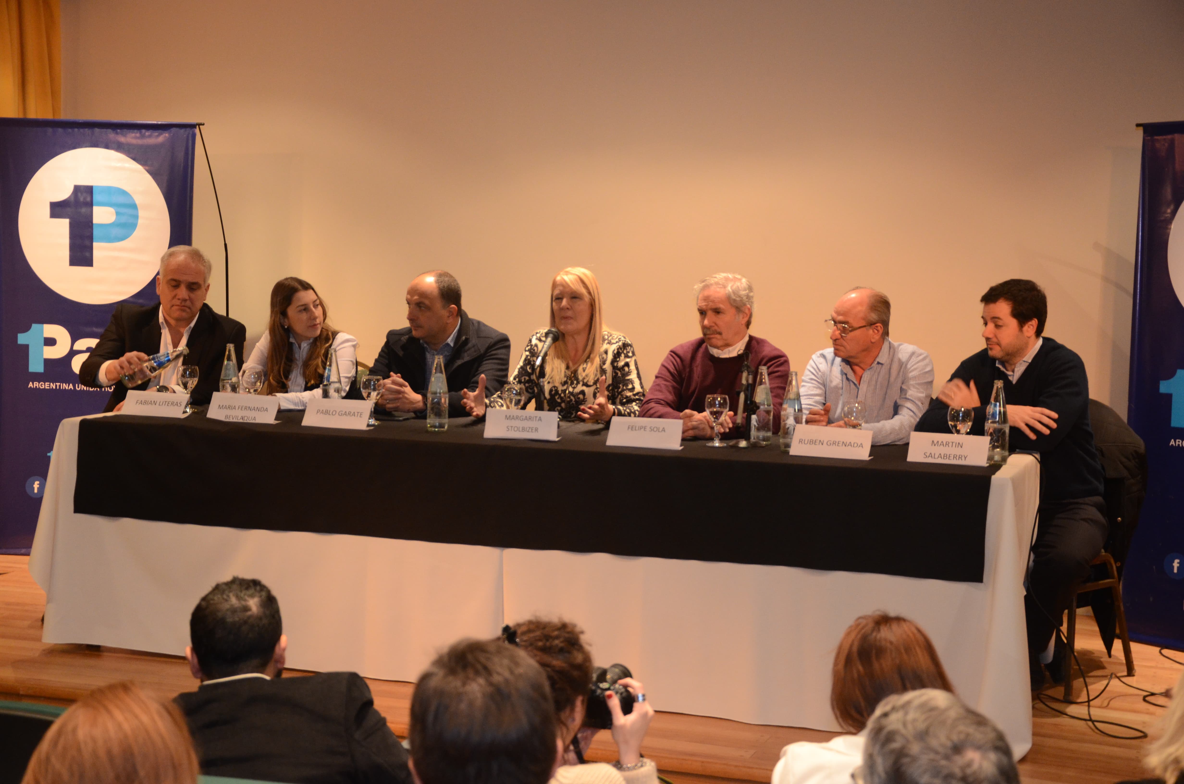 Margarita Stolbizer y Felipe Solá en Bahía Blanca y Tres Arroyos.