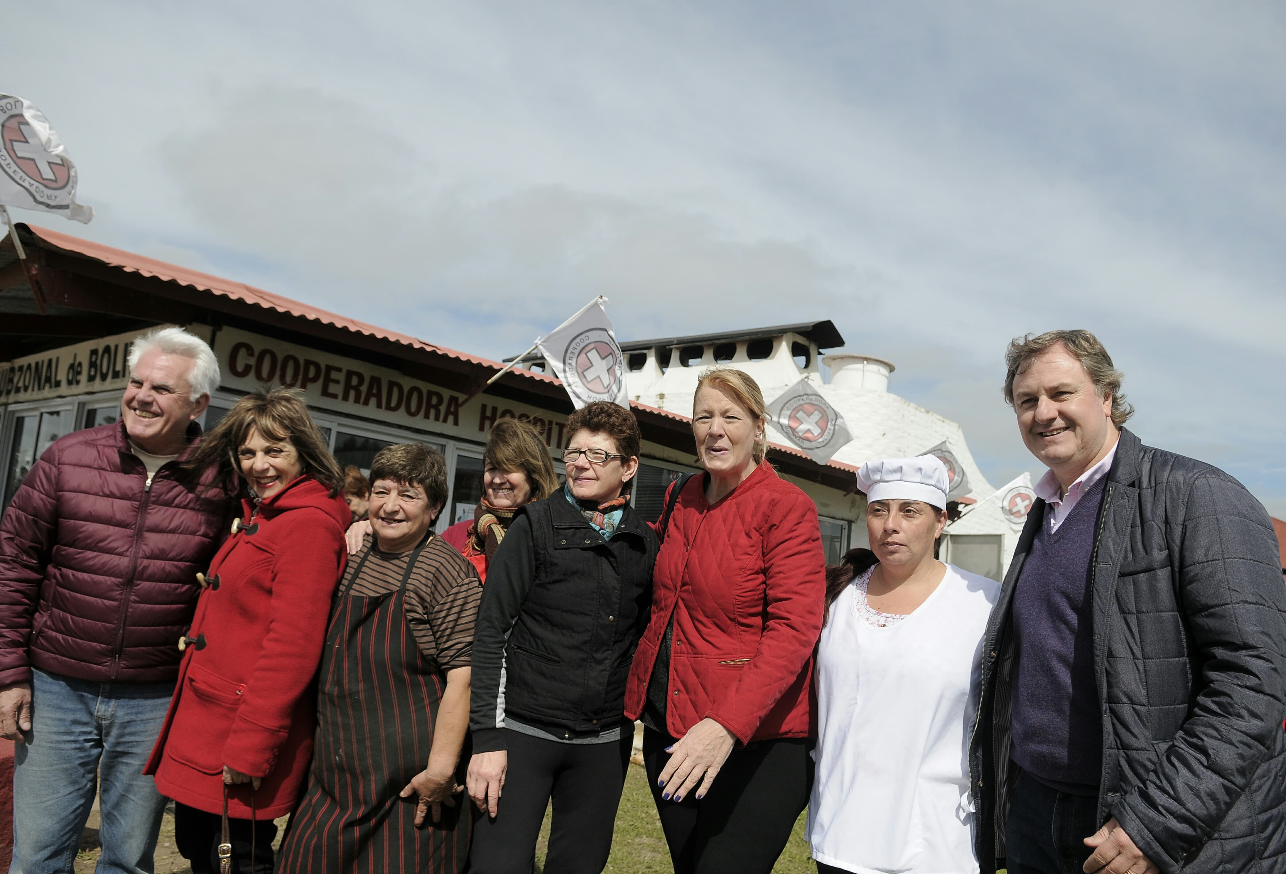 Stolbizer recorrió las ciudades de Bolívar y Saladillo