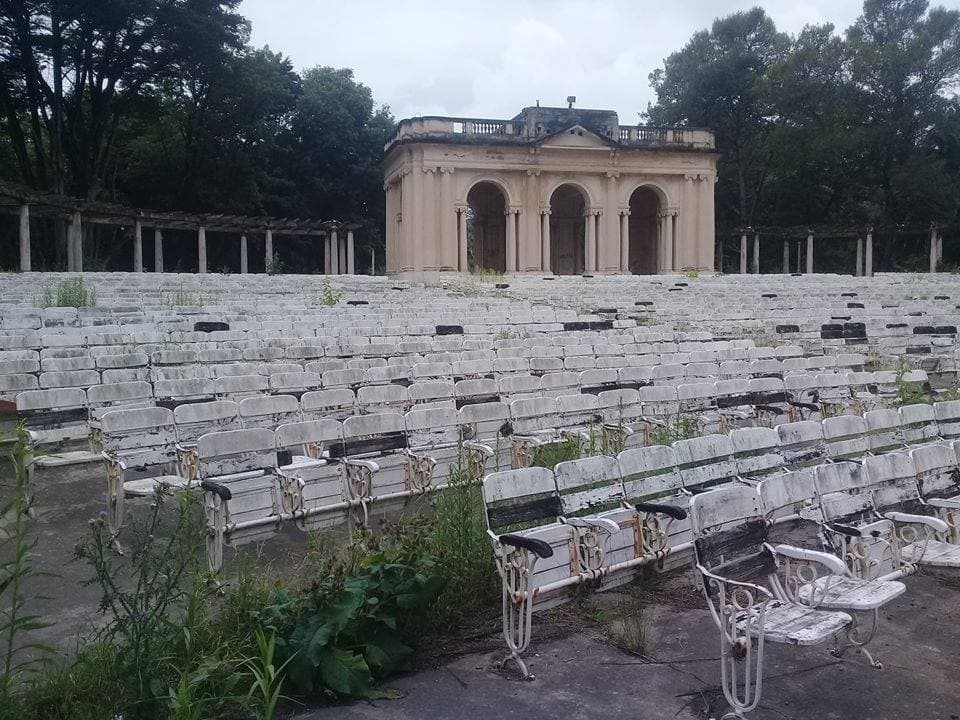 #LaPlata CRESPO RECLAMA POR EL ESTADO DEL TEATRO DEL LAGO